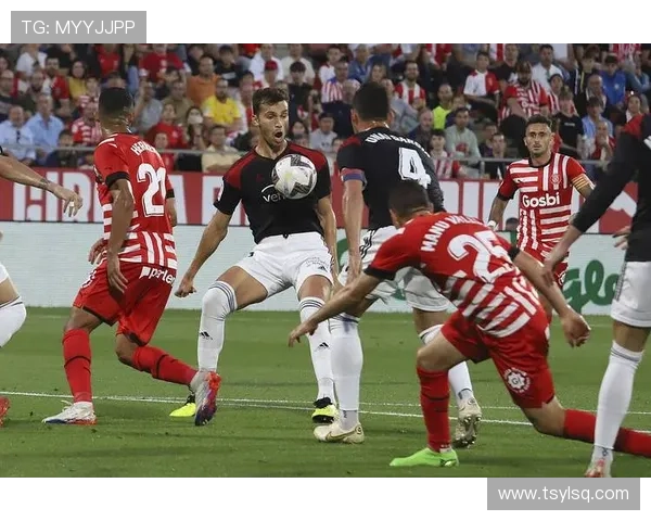 奥萨苏纳逆转塞维利亚 卡泰纳劳尔加西亚破门